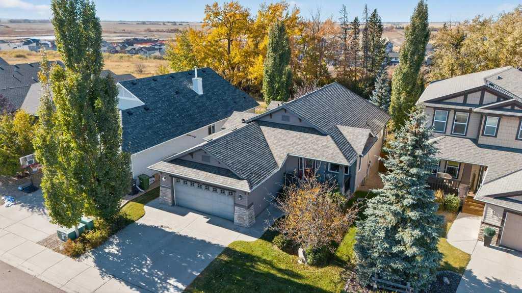 Picture of 132 Hillcrest Boulevard , Strathmore Real Estate Listing