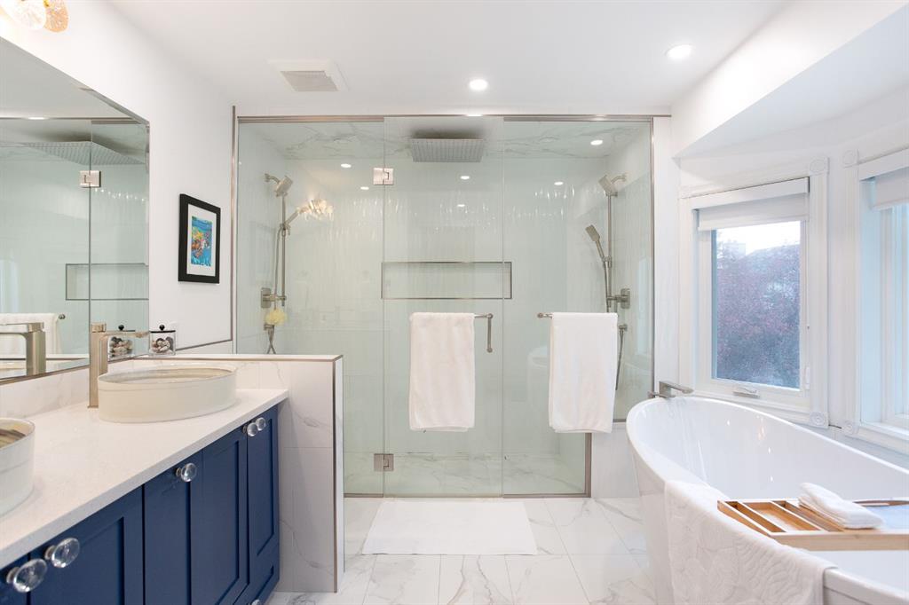 Picture of 8311 Hawkview Manor Road NW, Calgary Real Estate Listing