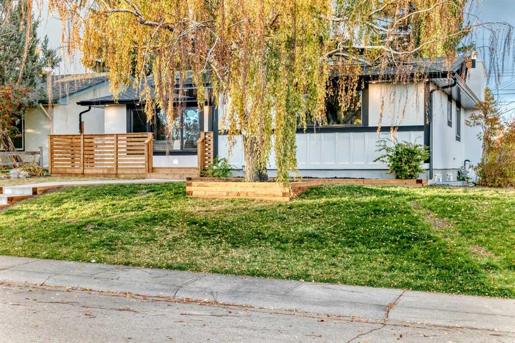 Picture of 1163 Lake Wapta Road SE, Calgary Real Estate Listing