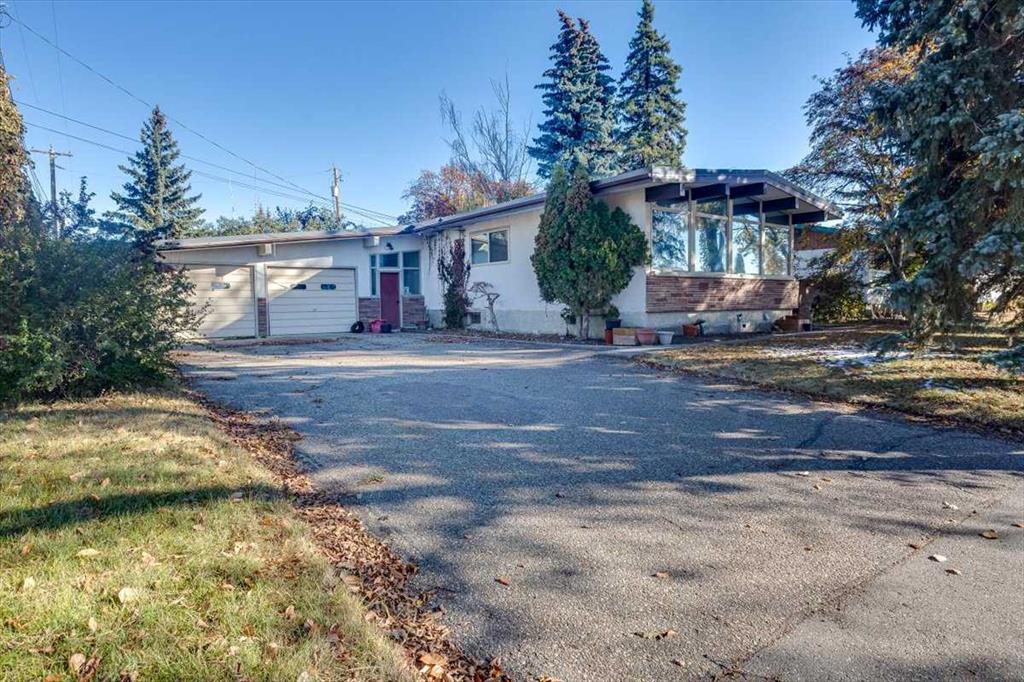 Picture of 5514 53 Street , Olds Real Estate Listing