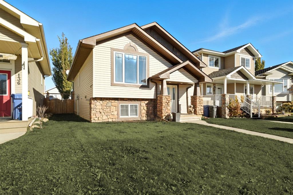 Picture of 132 Heartland Crescent , Penhold Real Estate Listing