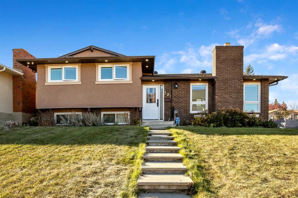 Picture of 123 Pinemill Way NE, Calgary Real Estate Listing