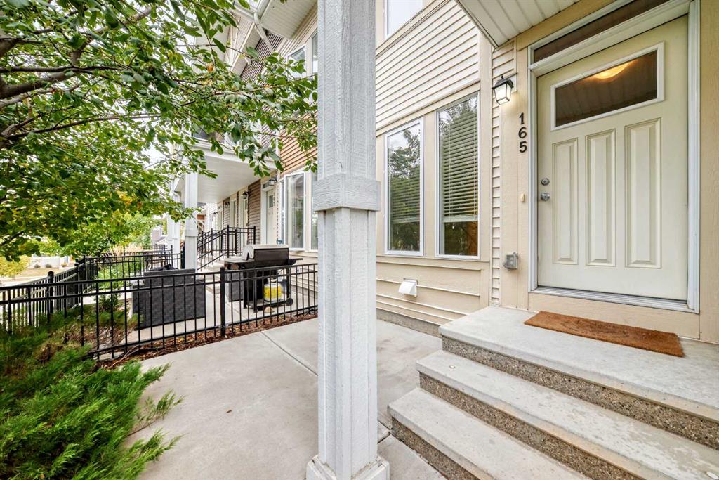Picture of 165 Auburn Meadows Walk SE, Calgary Real Estate Listing