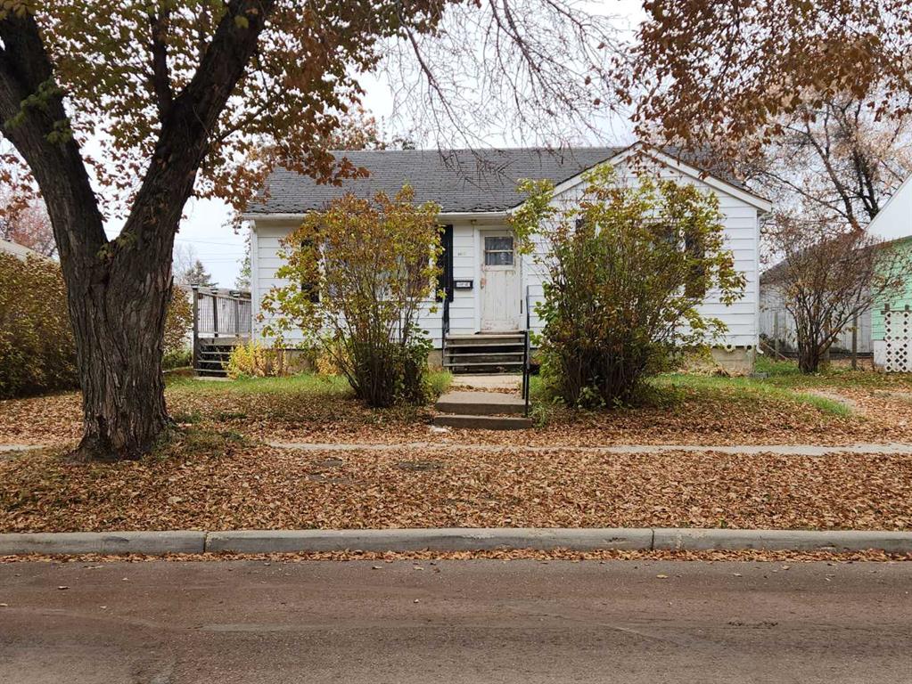 Picture of 4913-57 Ave .  , High Prairie Real Estate Listing