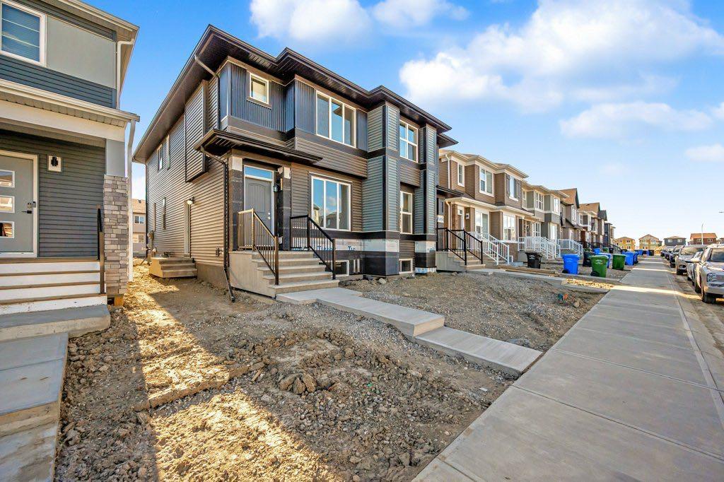 Picture of 1945 Cornerstone Boulevard NE, Calgary Real Estate Listing