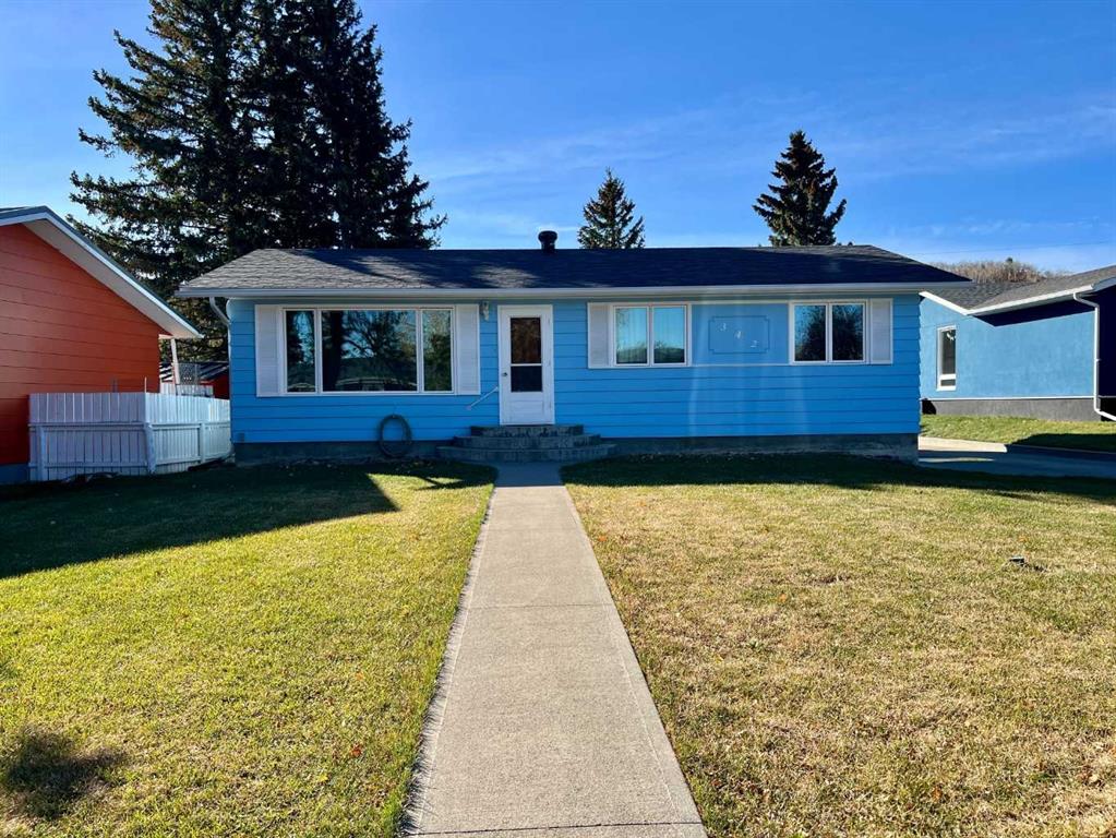 Picture of 342 Canyon Crescent , Pincher Creek Real Estate Listing