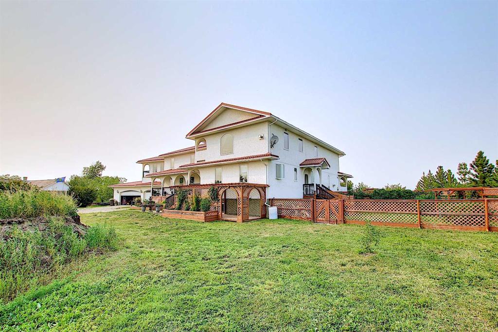 Picture of 255046 Township Road 250  , Rural Wheatland County Real Estate Listing