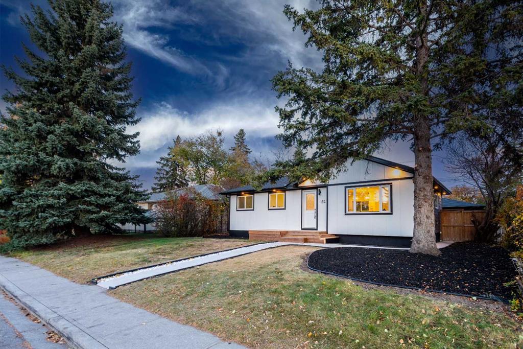 Picture of 152 Southampthon Drive SW, Calgary Real Estate Listing