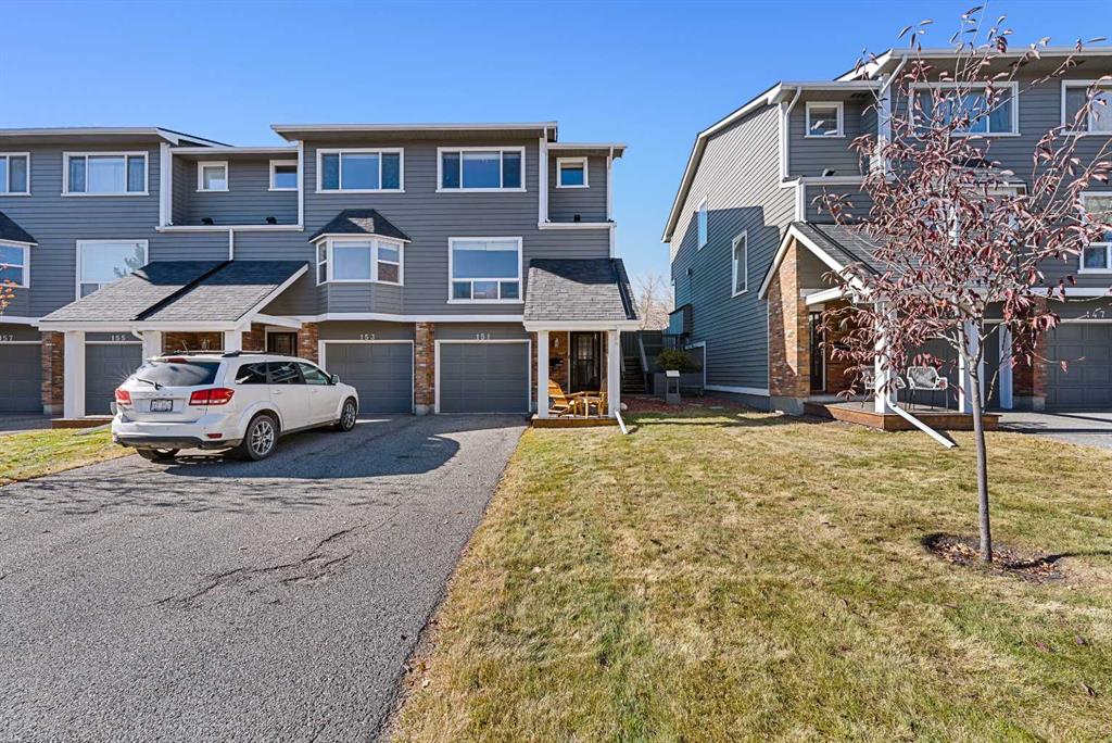 Picture of 151 Woodglen Grove SW, Calgary Real Estate Listing