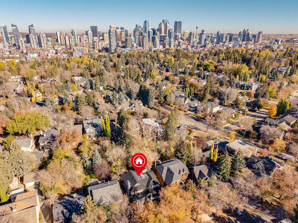Picture of 1302 Frontenac Avenue SW, Calgary Real Estate Listing