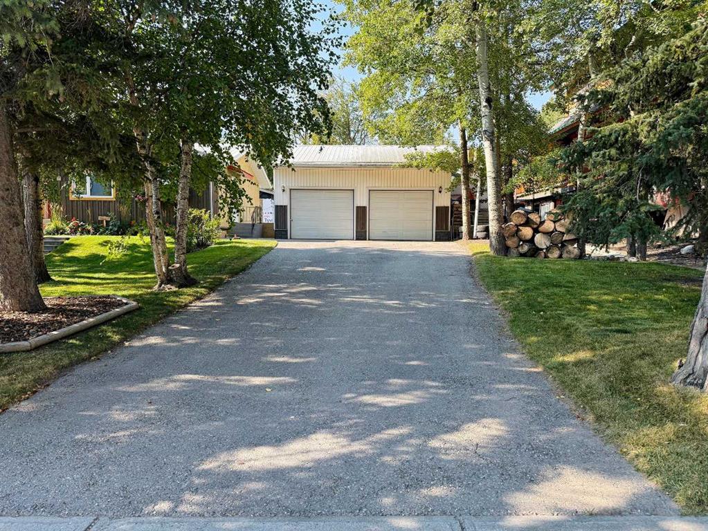 Picture of 23 Barrier Mountain Drive  , Exshaw Real Estate Listing