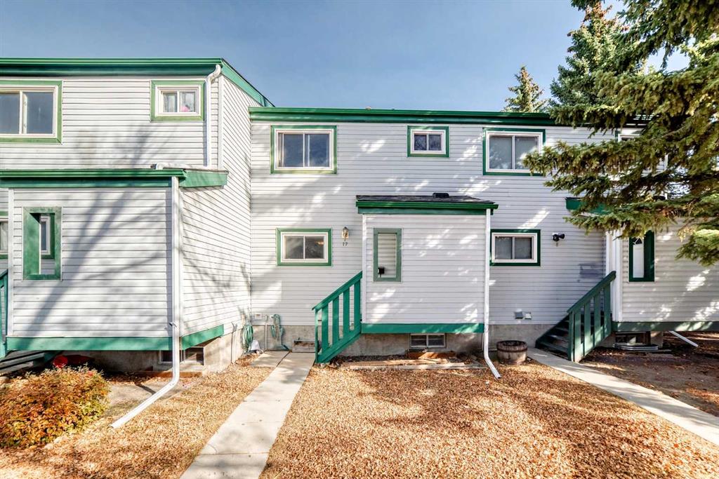 Picture of 17, 131 Templehill Drive NE, Calgary Real Estate Listing
