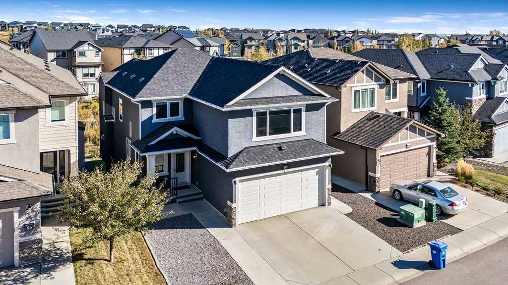 Picture of 82 Panton View NW, Calgary Real Estate Listing