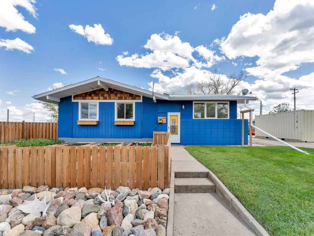 Picture of 436 3 Street W, Empress Real Estate Listing
