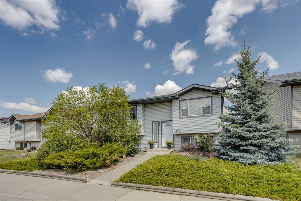 Picture of 1656 Strathcona Gate , Strathmore Real Estate Listing