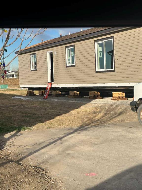 Picture of 2014 Sunflower Crescent , Coaldale Real Estate Listing