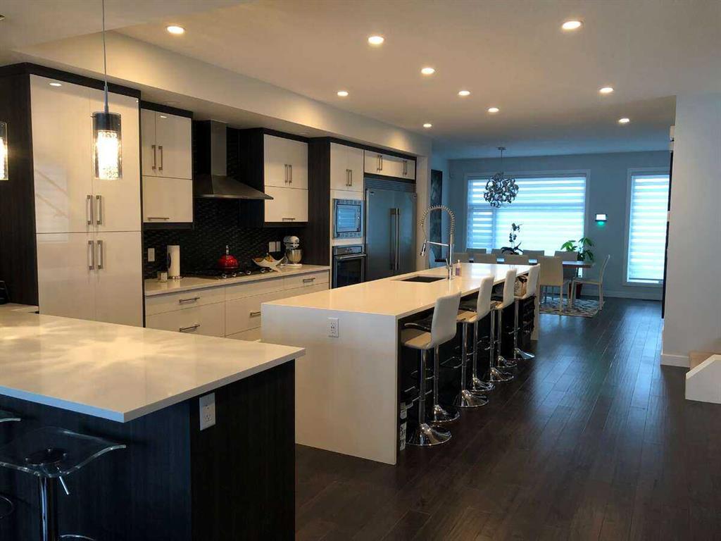 Picture of 2312 Westmount Road NW, Calgary Real Estate Listing