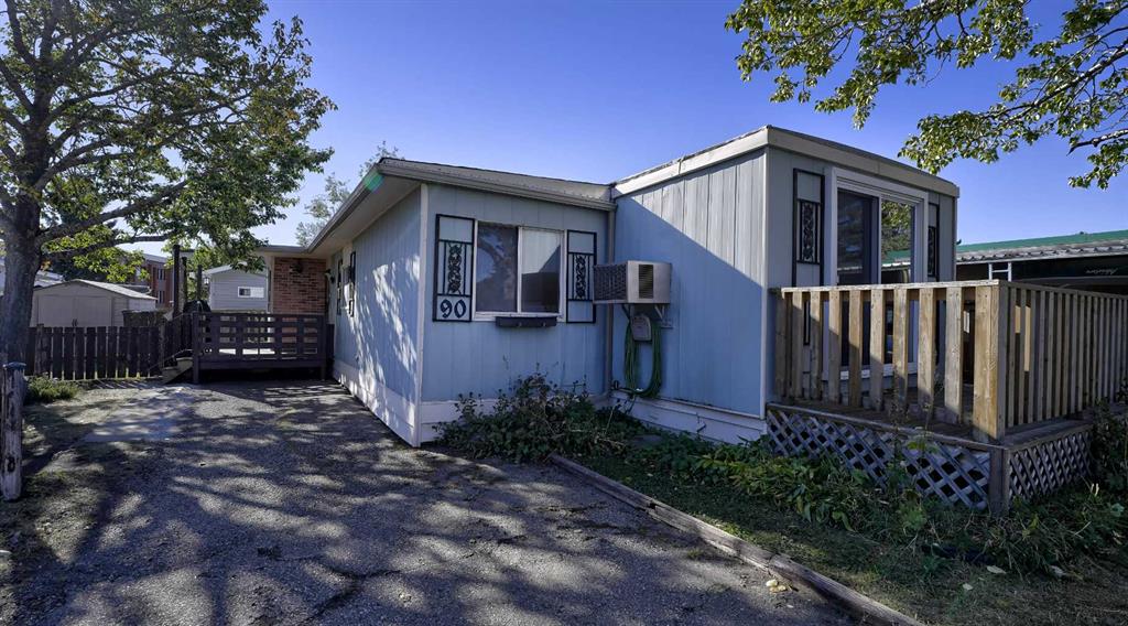 Picture of 90, 83 3223 Street NW, Calgary Real Estate Listing