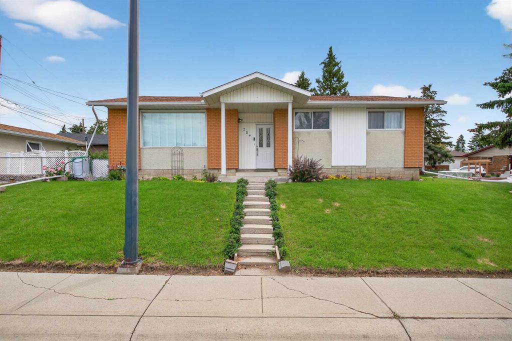 Picture of 204 Martell Road NE, Calgary Real Estate Listing