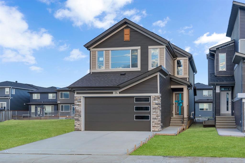 Picture of 24 Corner Glen Green NE, Calgary Real Estate Listing