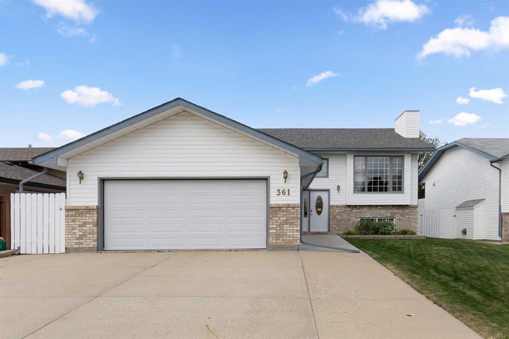 Picture of 361 Sprague Way SE, Medicine Hat Real Estate Listing