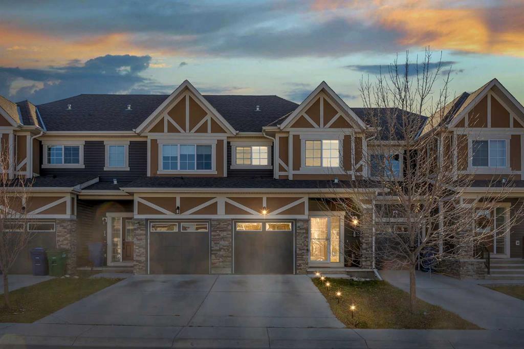 Picture of 209 Hillcrest Square SW, Airdrie Real Estate Listing