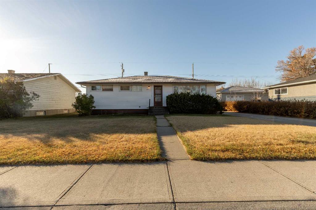 Picture of 452 27 Street , Fort Macleod Real Estate Listing