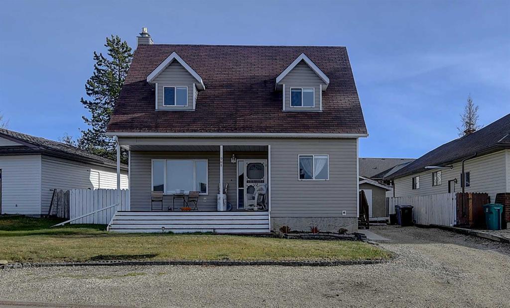 Picture of 908 Birch Street , Beaverlodge Real Estate Listing