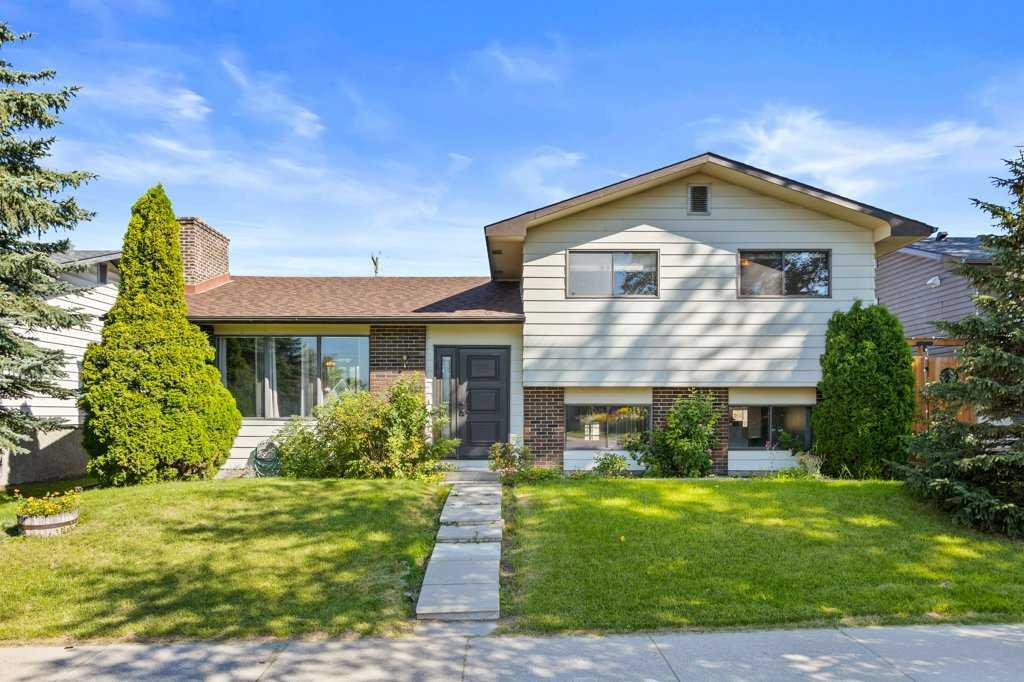 Picture of 4724 Rundlehorn Drive NE, Calgary Real Estate Listing