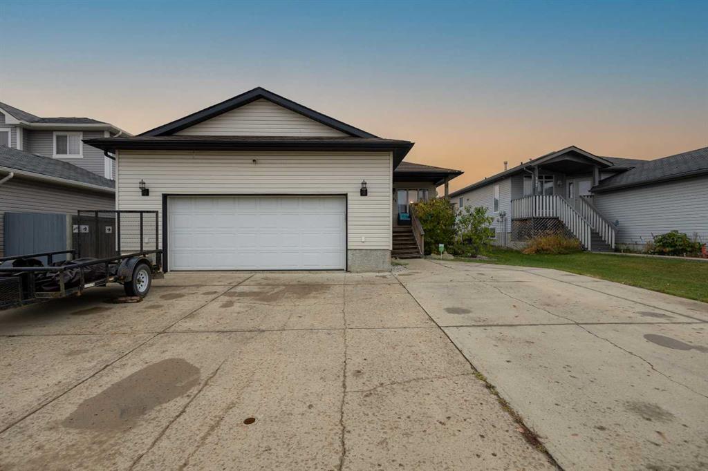 Picture of 333 Lindstrom Crescent , Fort McMurray Real Estate Listing