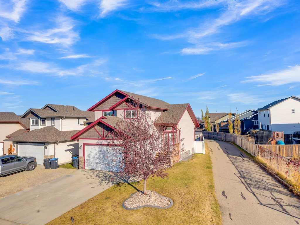 Picture of 9 Rozier Close , Sylvan Lake Real Estate Listing