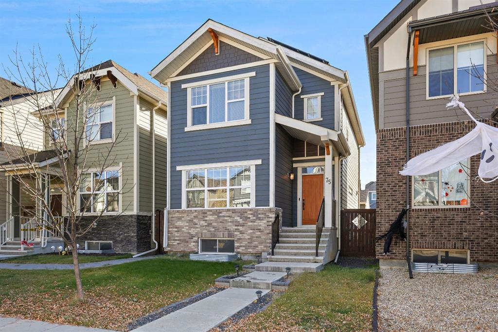 Picture of 75 Masters Crescent SE, Calgary Real Estate Listing