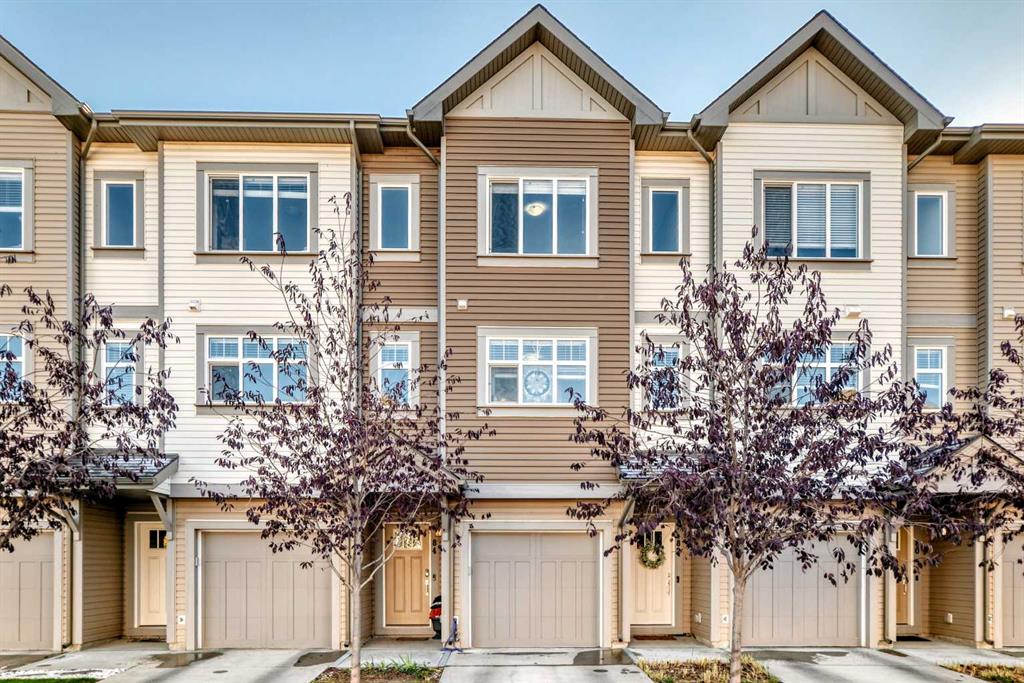 Picture of 84 Copperstone Villas SE, Calgary Real Estate Listing