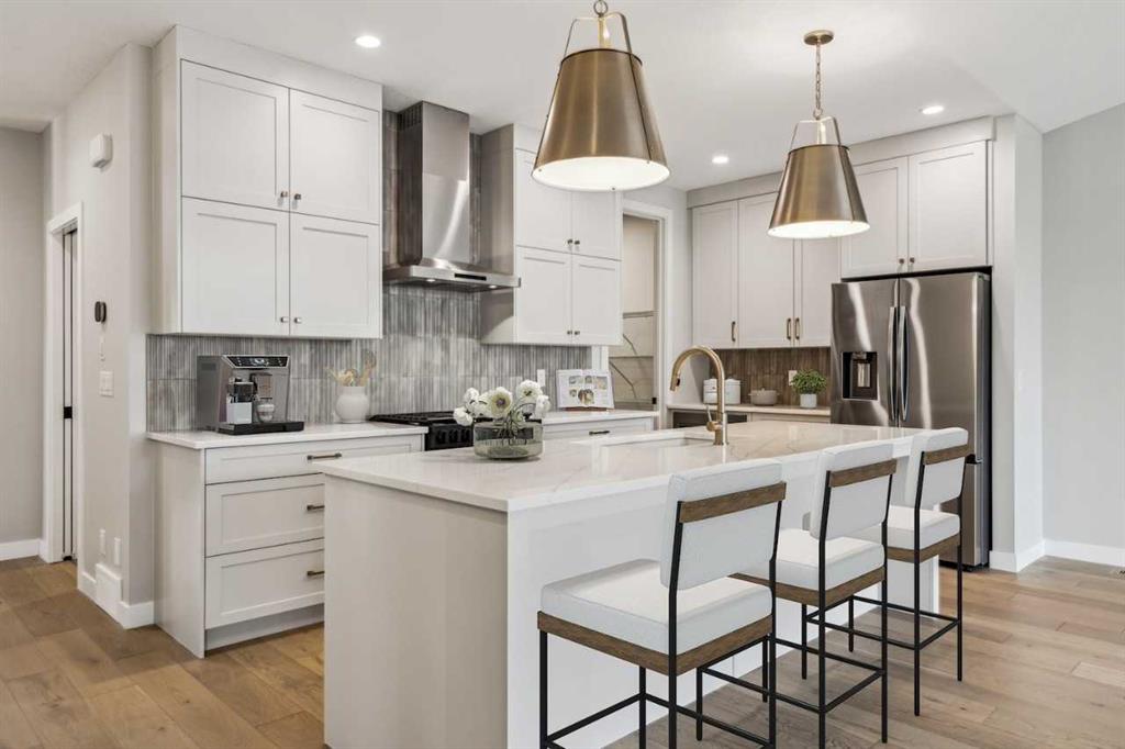 Picture of 644 Shawnee Terrace SW, Calgary Real Estate Listing