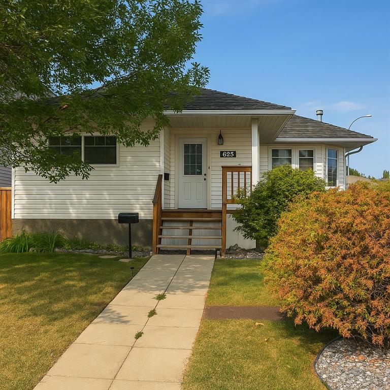Picture of 625 Lancaster Drive , Red Deer Real Estate Listing