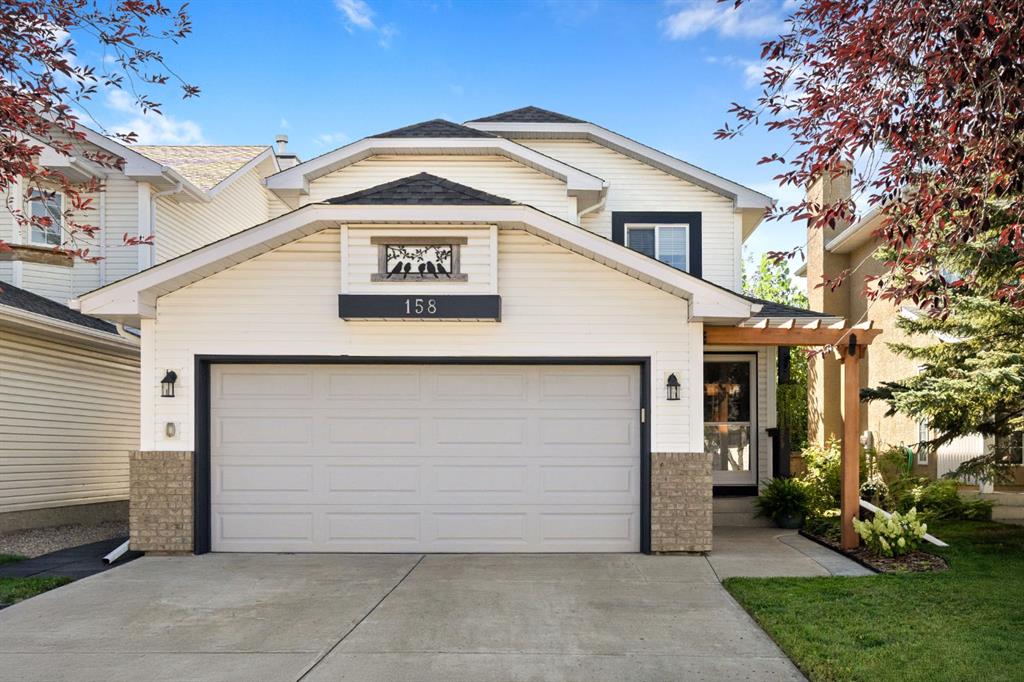 Picture of 158 River Rock Crescent SE, Calgary Real Estate Listing