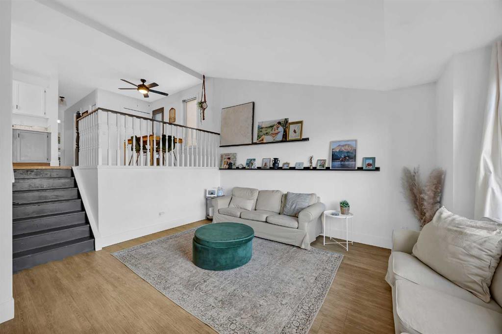 Picture of 91 Shawglen Way SW, Calgary Real Estate Listing