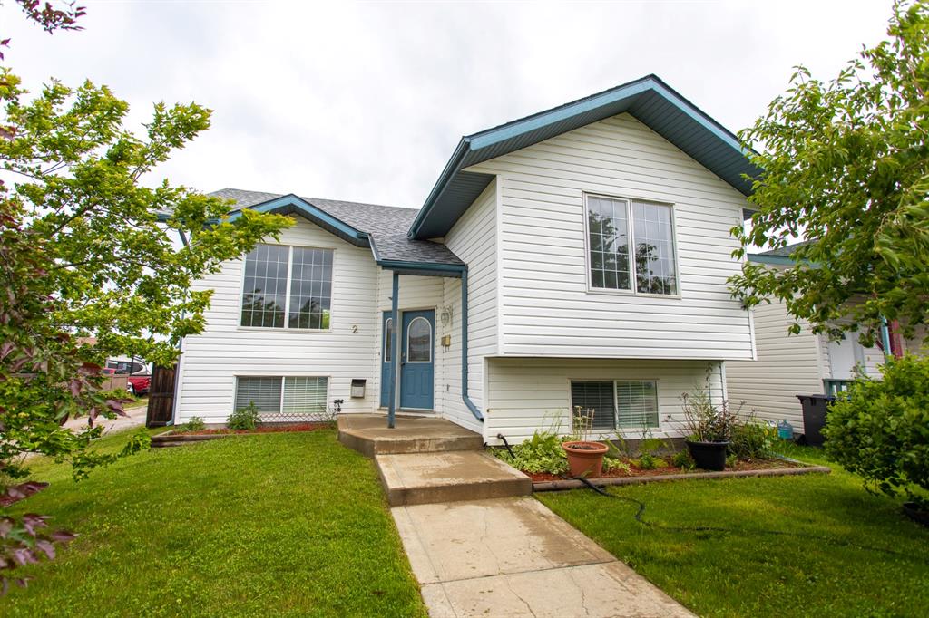 Picture of 2 Harrigan Street , Sylvan Lake Real Estate Listing
