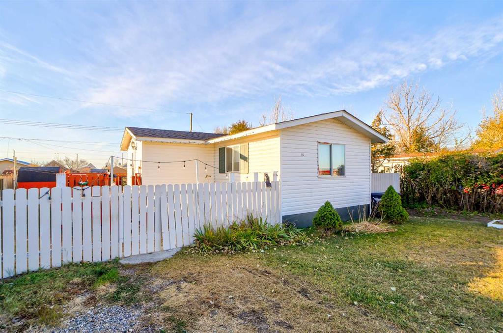 Picture of 112 11 Street , Fort Macleod Real Estate Listing