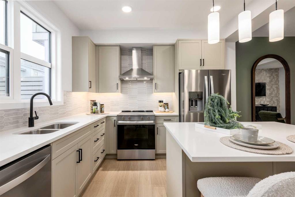 Picture of 306, 437 Alpine Avenue SW, Calgary Real Estate Listing