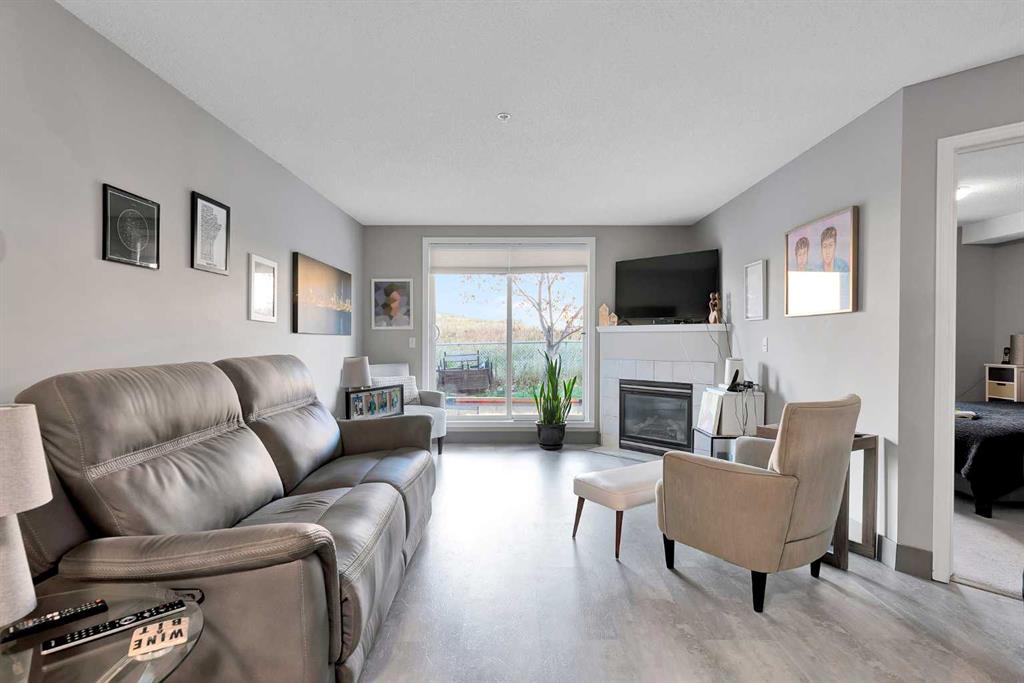 Picture of 111, 4000 Citadel Meadow Point NW, Calgary Real Estate Listing