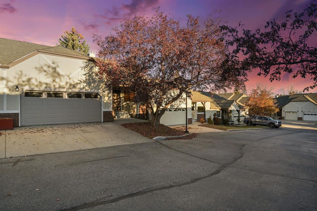 Picture of 11 Coach Side Terrace SW, Calgary Real Estate Listing
