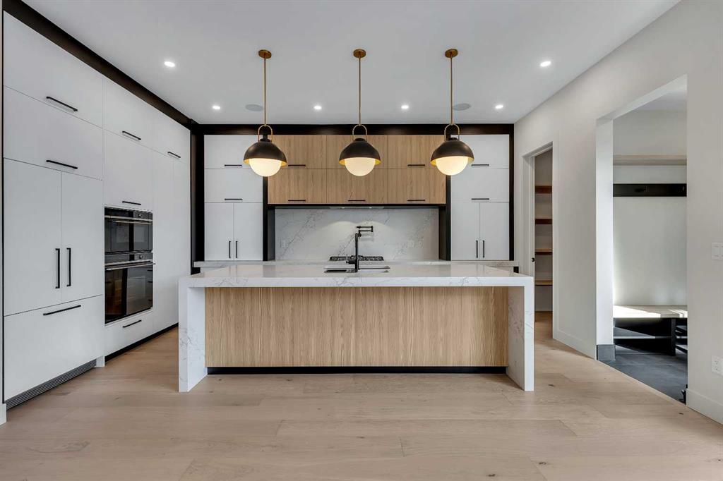 Picture of 342 Normandy Drive SW, Calgary Real Estate Listing