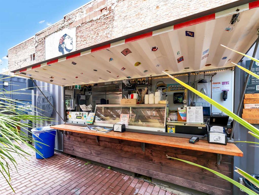 Picture of 651 2 Street SE, Medicine Hat Real Estate Listing