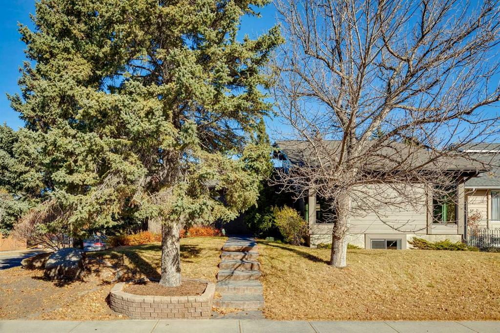 Picture of 3020 Palliser Drive SW, Calgary Real Estate Listing
