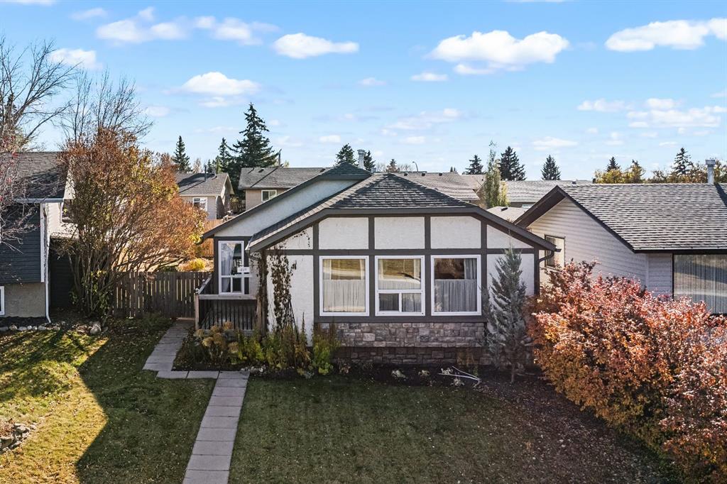 Picture of 217 Acacia Crescent SE, Airdrie Real Estate Listing