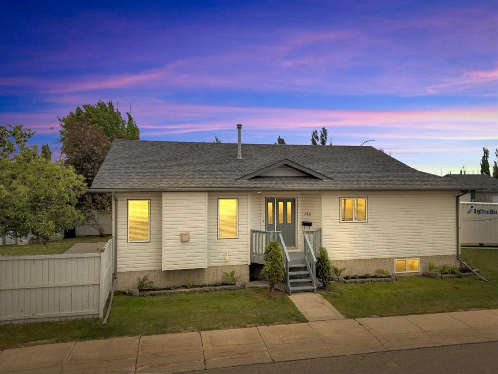 Picture of 148 Ammeter Close , Red Deer Real Estate Listing