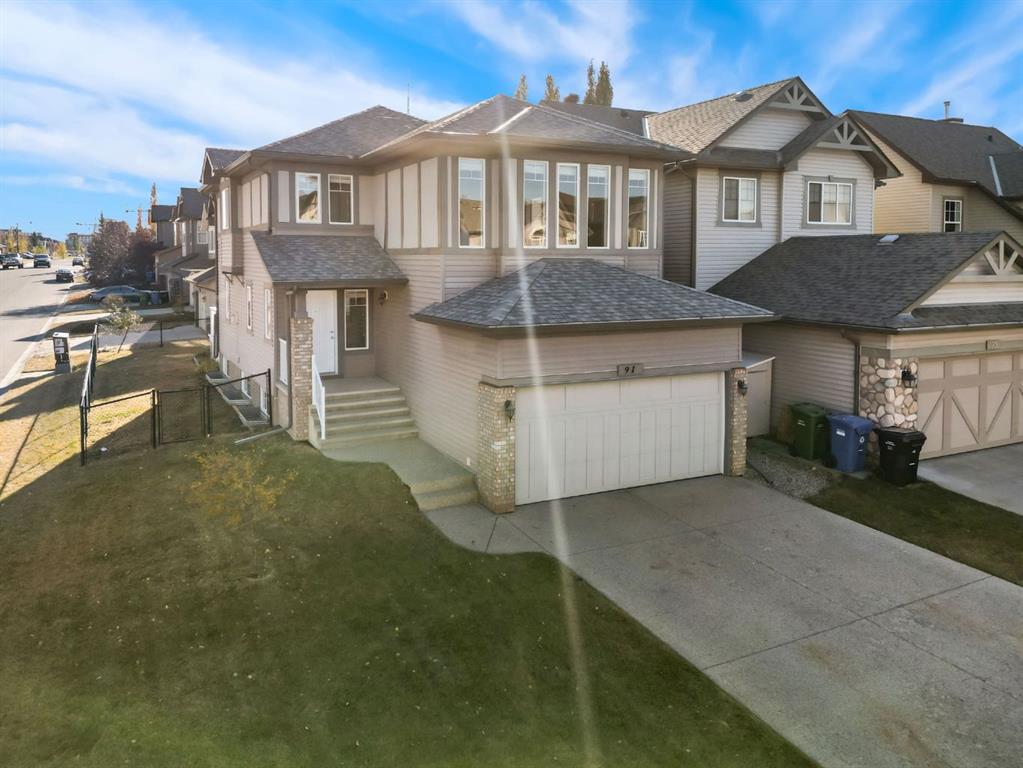 Picture of 91 Cougartown Close SW, Calgary Real Estate Listing