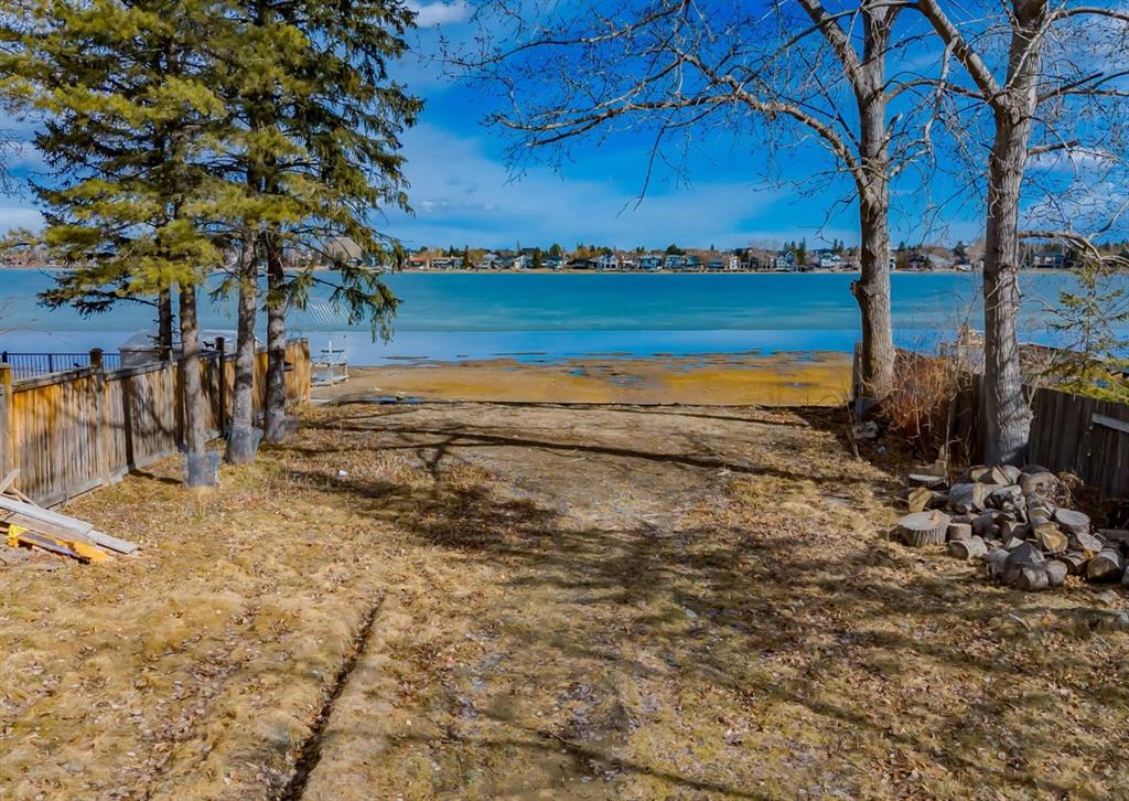 Picture of 720 West Chestermere Drive , Chestermere Real Estate Listing