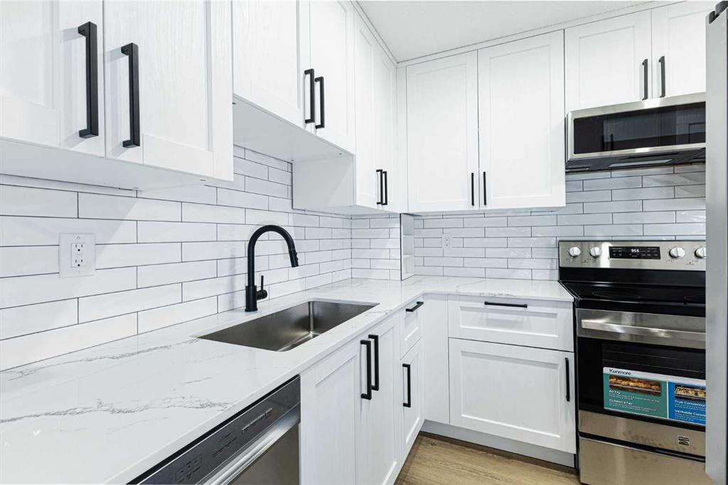 Picture of 39, 116 Silver Crest Drive NW, Calgary Real Estate Listing